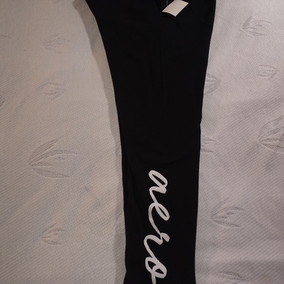 NWT WOMEN'S SIZE MEDIUM LEGGINGS - Picture 5 of 7
